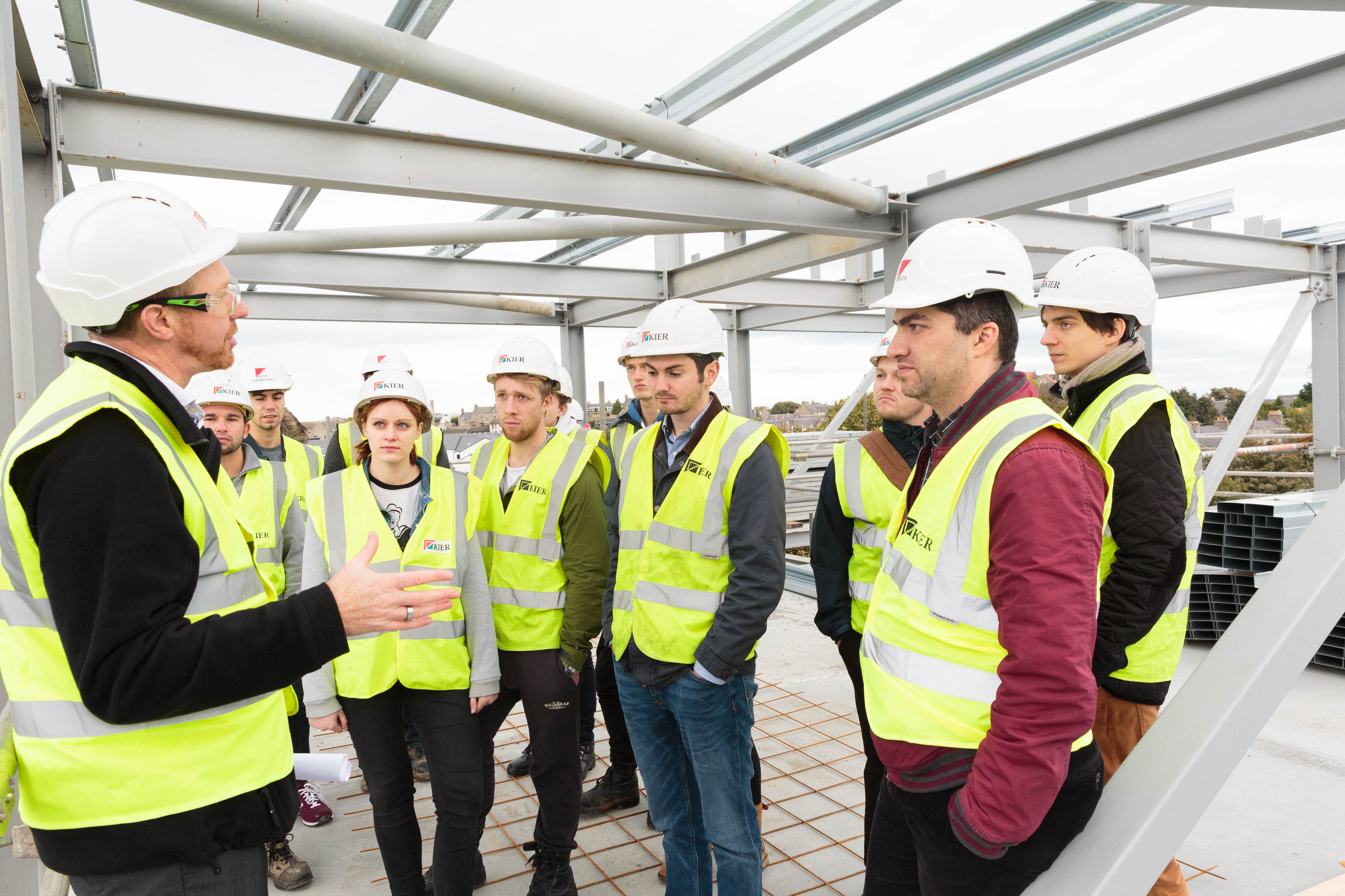 Tuesday 20th October 2015, Aberdeen, Scotland. Students from the University of Aberdeen’s structural engineering degree course, on a site tour at Alumno Developments student accommodation. (Photo:Ross Johnston/Newsline Media)