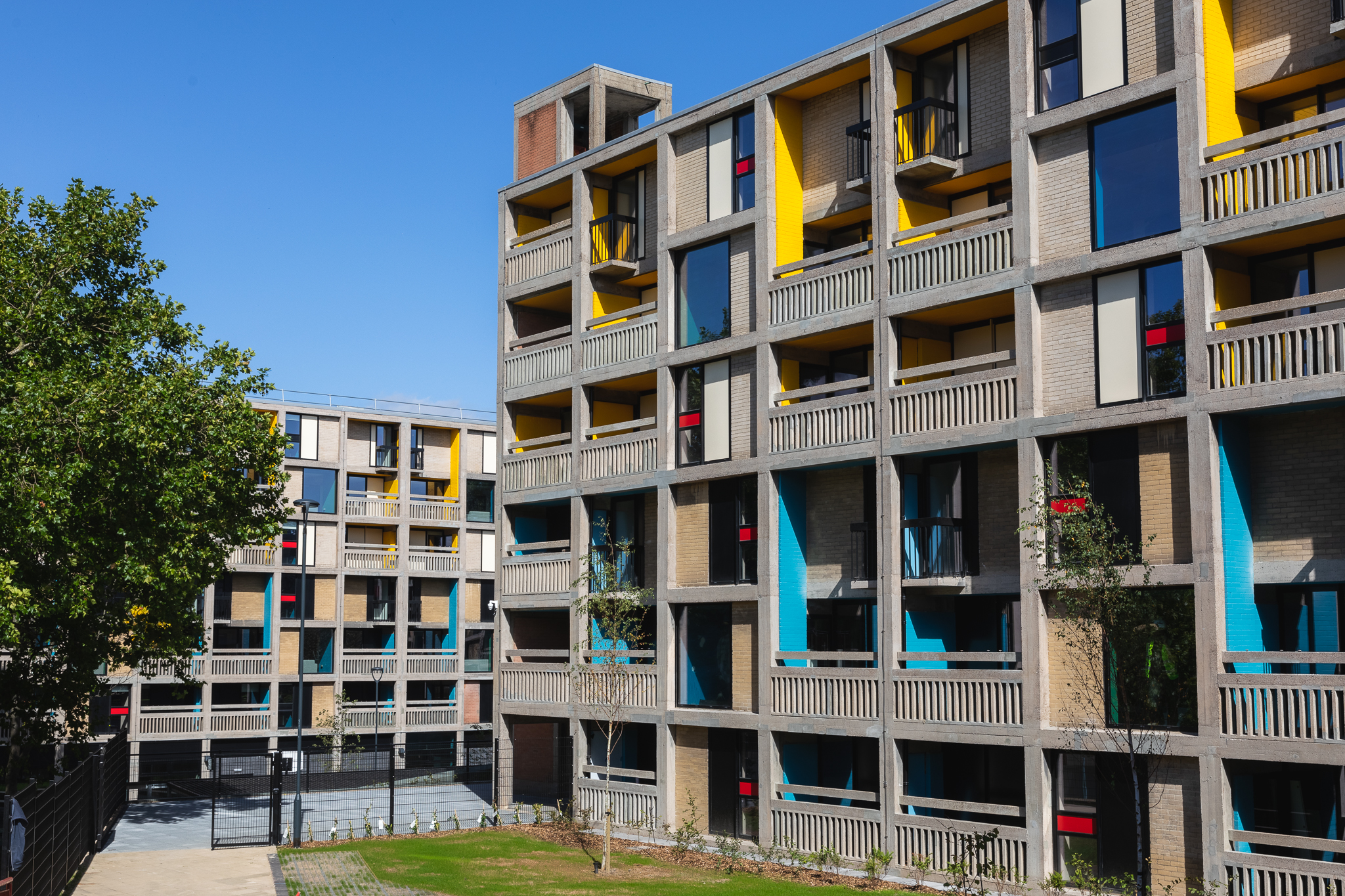 IMGL0008BETON-HOUSE-HDR.jpg