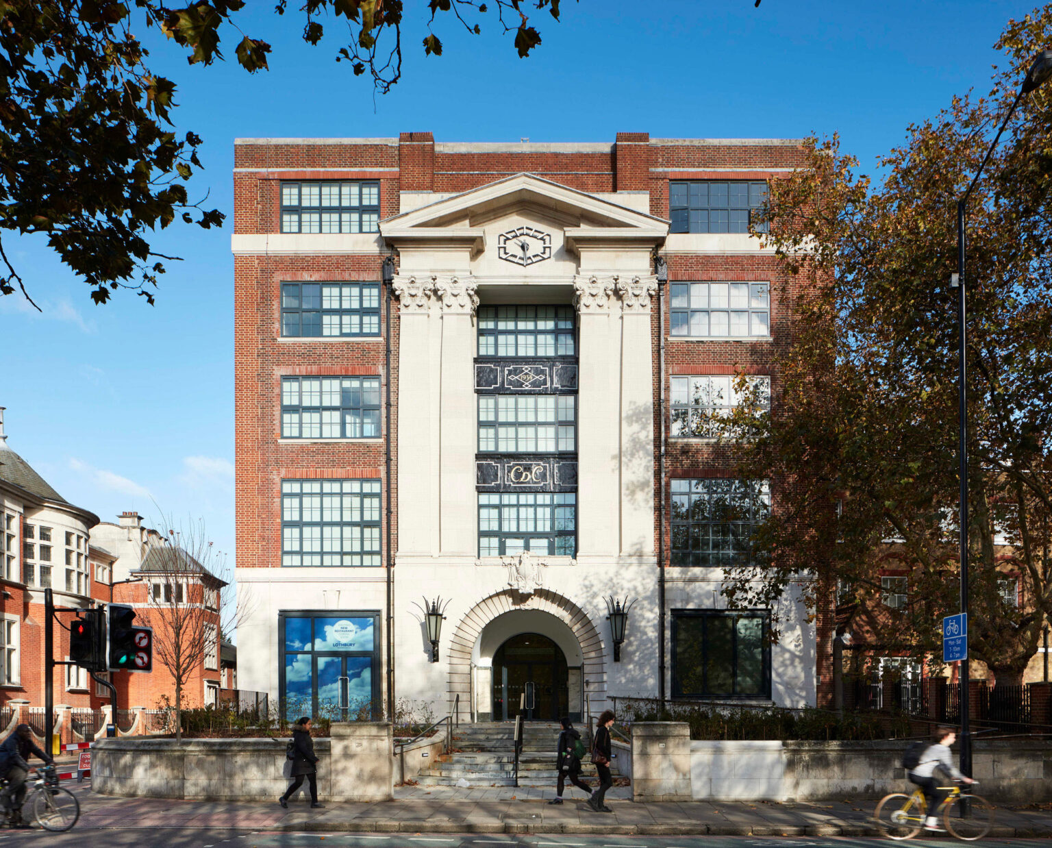London-Southwark-Town-Hall-14